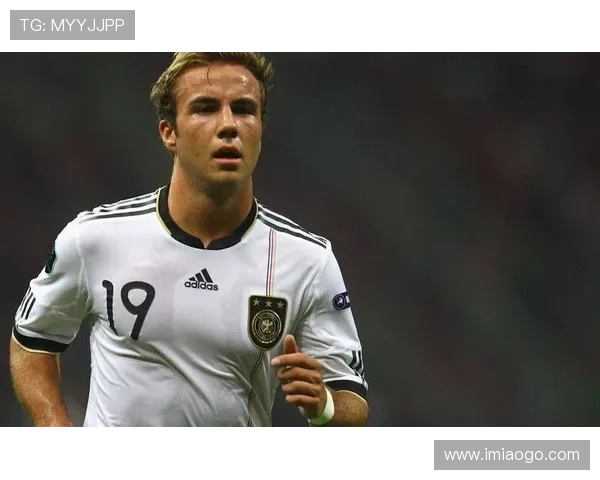 足球明星的感情生活揭秘是否真的花心还是情感专一的迷思