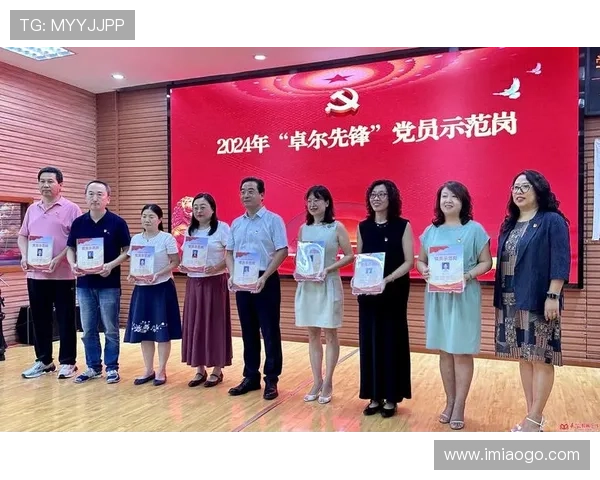 李丽的足球人生:从草根到巅峰的深度对话与心路历程